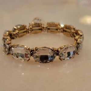 Elegant Gold and Large Crystal Rhinestone Stretch Bracelet NWOT